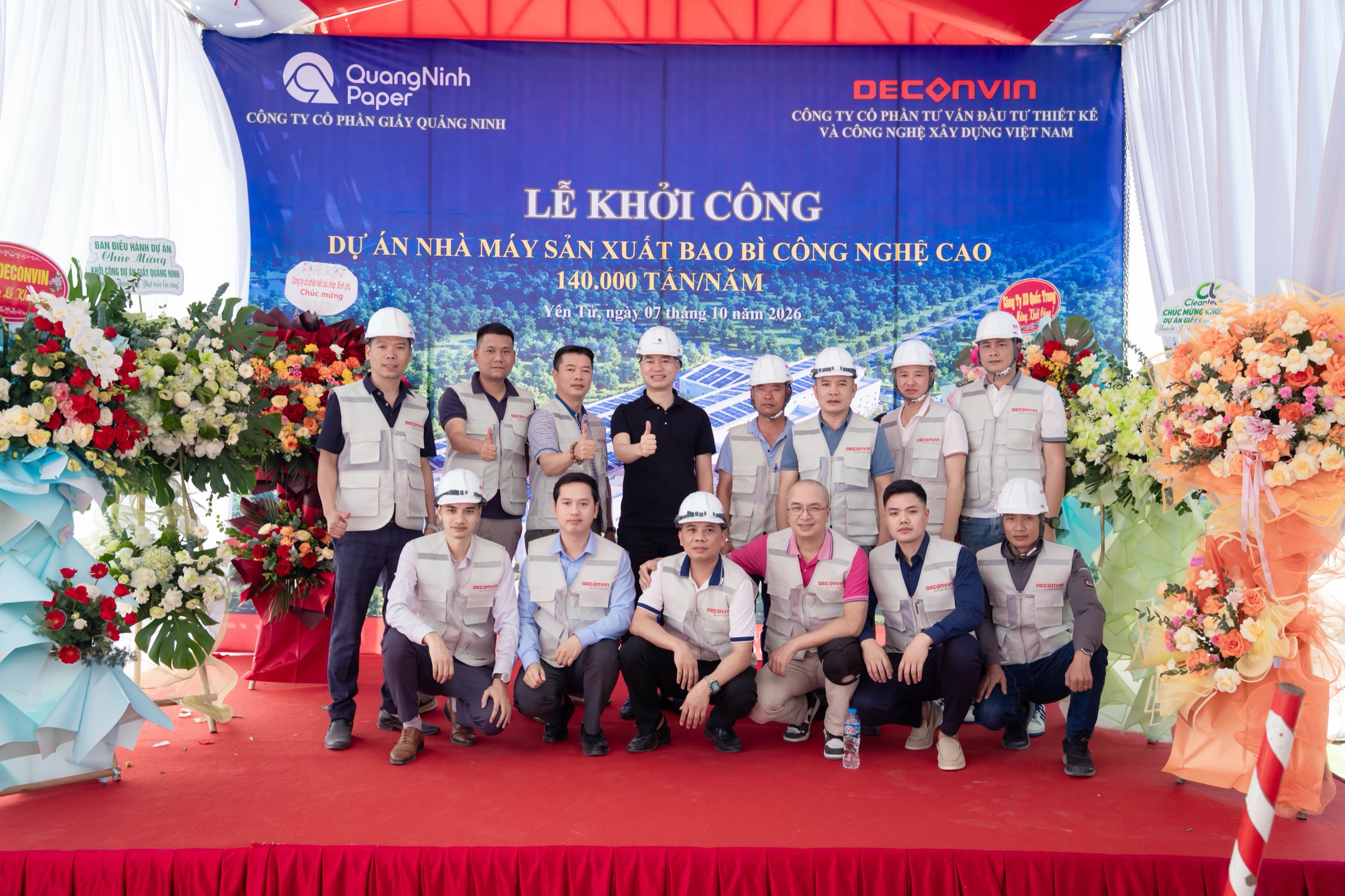 Đội ngũ DECONVIN E&C tại lễ khởi công Nhà máy giấy bao bì Quảng Ninh